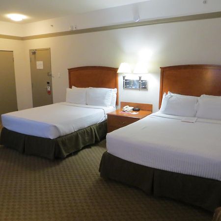 Hotel Ramada By Wyndham Edmonton South Camera foto